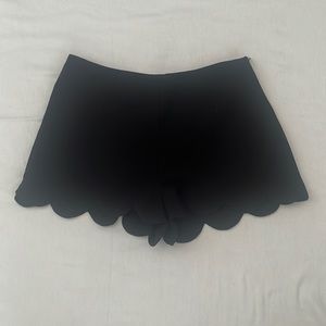 Scalloped-edge Shorts